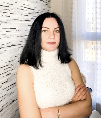 Maria V